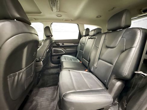 Used 2020 Kia Telluride S w/ S 8 Passenger Seating Package image 11