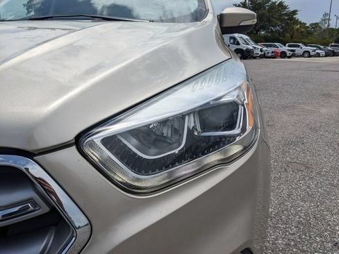Used 2017 Ford Escape Titanium FWD image 9