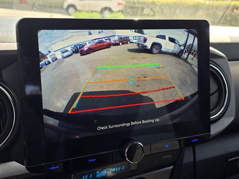 Used 2021 Toyota Tacoma TRD Off-Road w/ Technology Package image 29