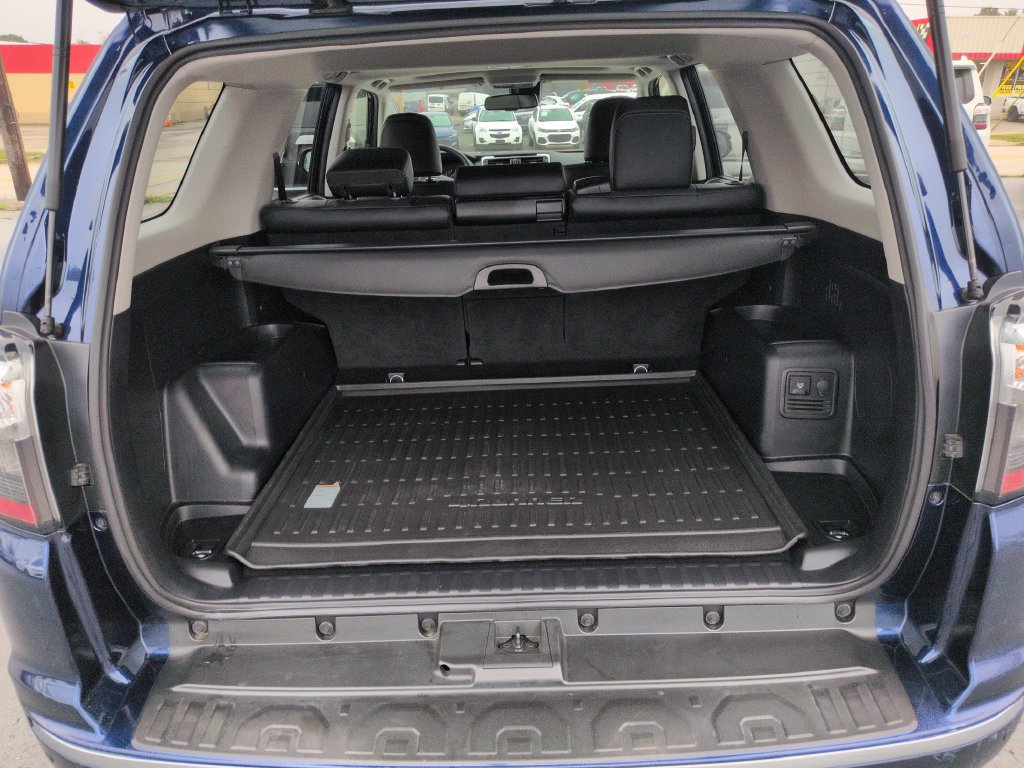 Used 2022 Toyota 4Runner Limited AWD/4WD image 23