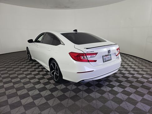 Used 2022 Honda Accord Sport image 6