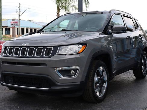 Used 2021 Jeep Compass Limited w/ Elite Interior Group AWD/4WD image 2