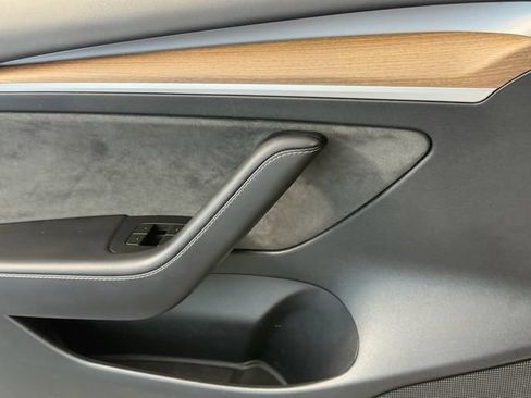 Used 2023 Tesla Model 3 Standard Range RWD image 18