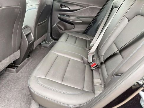 Used 2025 Buick Envista Sport Touring FWD image 20