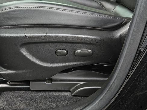 Used 2021 Buick Encore Preferred w/ Safety Package II image 23