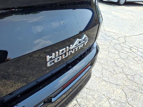 New 2026 Chevrolet Traverse High Country w/ LPO, Floor Liner Package image 28