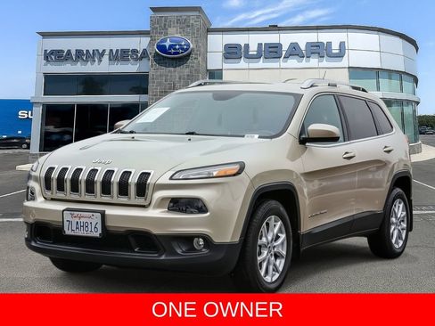 Used 2015 Jeep Cherokee Latitude w/ Comfort/Convenience Group FWD image 3