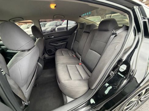 Used 2019 Nissan Altima 2.5 S FWD image 12