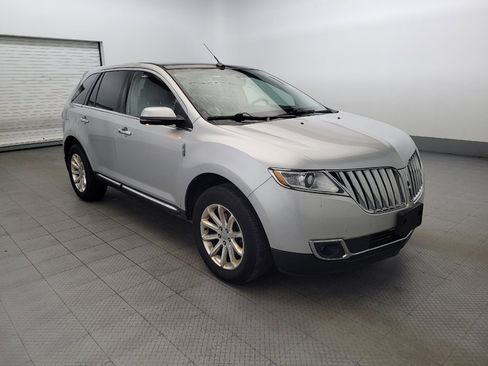 Used 2013 Lincoln MKX image 13