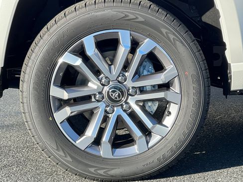 New 2026 Toyota 4Runner Limited image 33