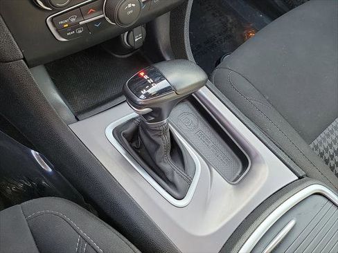 Used 2023 Dodge Charger SXT image 12