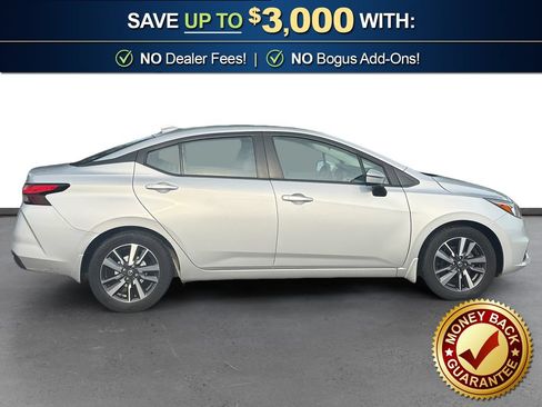 Used 2021 Nissan Versa SV FWD image 8