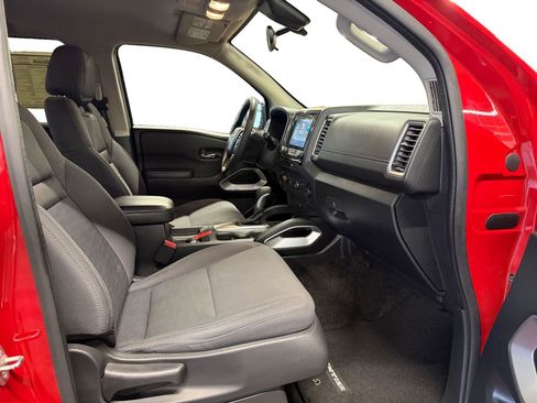 Used 2022 Nissan Frontier SV image 26