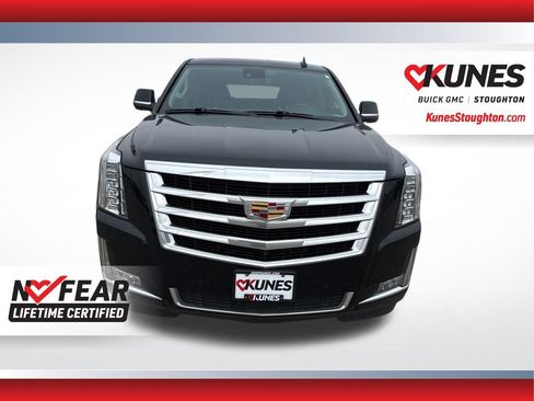 Used 2020 Cadillac Escalade Premium Luxury image 5