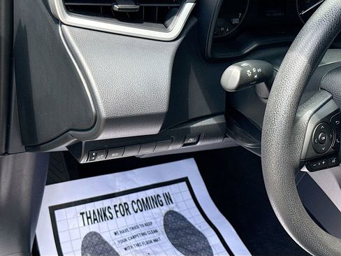 Used 2024 Toyota Corolla LE image 11