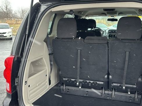 Used 2016 Dodge Grand Caravan SE w/ Quick Order Package 29E SE image 31