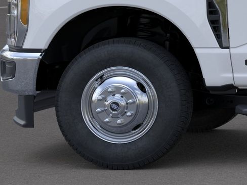 New 2026 Ford F350 XL w/ XL Chrome Package AWD/4WD image 19