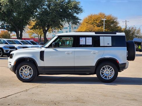 Used 2024 Land Rover Defender 110 S image 4