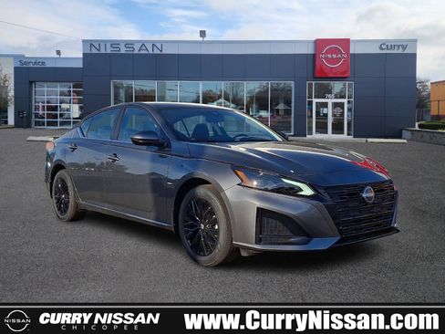 New 2026 Nissan Altima 2.5 SV w/ SV Special Edition Package AWD/4WD image 1