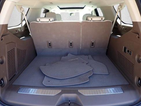 Used 2023 GMC Yukon XL Denali image 8