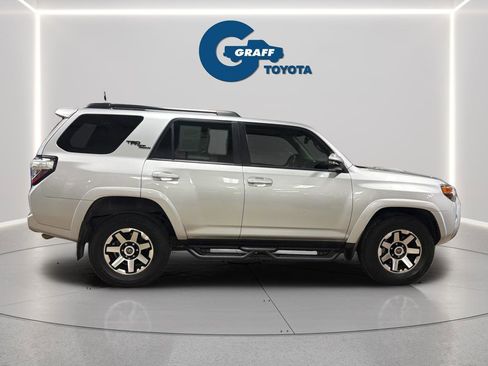 Used 2021 Toyota 4Runner TRD Off-Road Premium w/ Moonroof Package AWD/4WD image 9