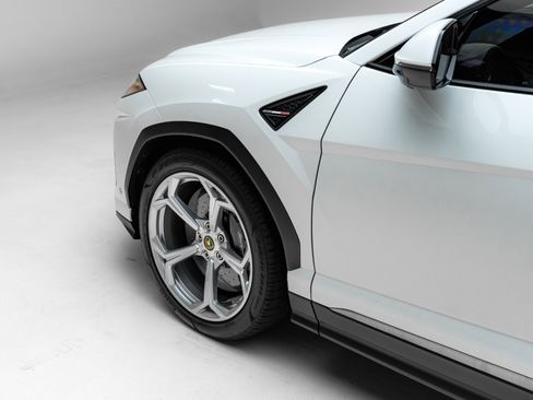 Used 2020 Lamborghini Urus AWD/4WD image 14