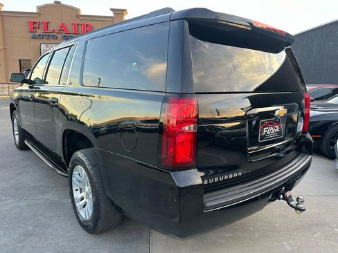 Used 2019 Chevrolet Suburban LT RWD image 5