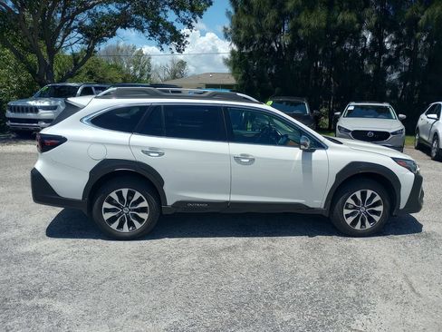 Used 2025 Subaru Outback Touring XT w/ Popular Package #2 AWD/4WD image 8
