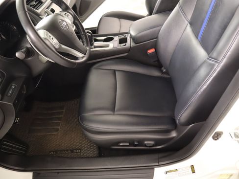 Used 2018 Nissan Altima 2.5 SR w/ SR Special Edition image 12