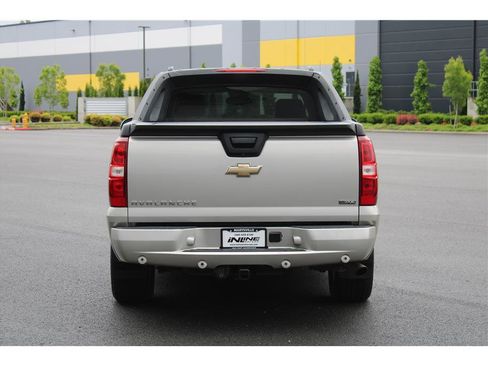 Used 2008 Chevrolet Avalanche LTZ w/ LTZ Preferred Equipment Group AWD/4WD image 3