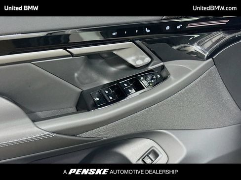 Used 2026 BMW 530i w/ Premium Package RWD image 3