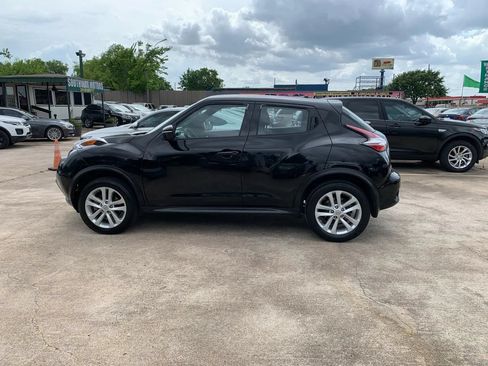 Used 2015 Nissan Juke S FWD image 9