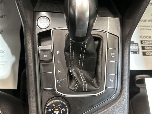 Used 2021 Volkswagen Tiguan SE R-Line image 28