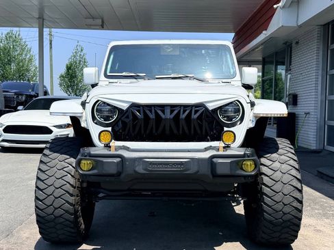 Used 2020 Jeep Gladiator Rubicon AWD/4WD image 7