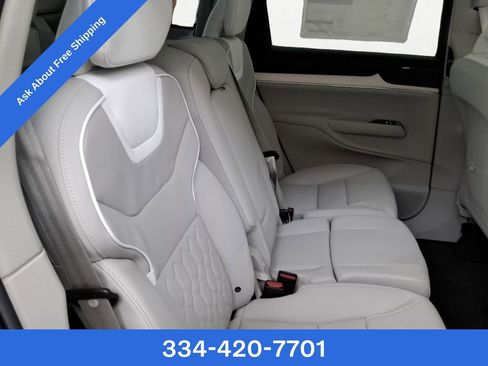 New 2025 Volvo EX90 Ultra image 17