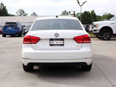 Used 2013 Volkswagen Passat TDI SE FWD image 4