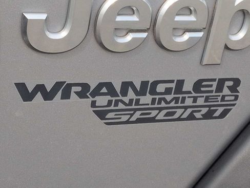 Used 2020 Jeep Wrangler Unlimited Sport S AWD/4WD image 13