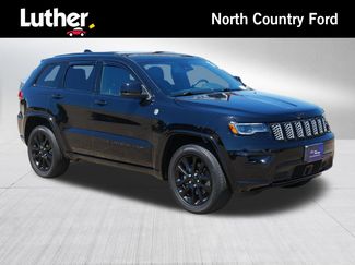 Used 2022 Jeep Grand Cherokee Laredo X AWD/4WD video 1