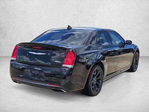 Used 2020 Chrysler 300 S w/ S Model Appearance Package RWD image 5