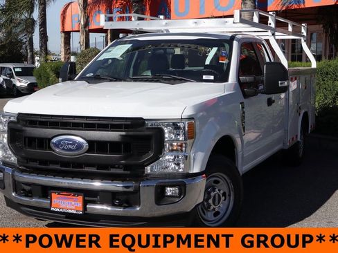 Used 2020 Ford F250 XL w/ Power Equipment Group image 4