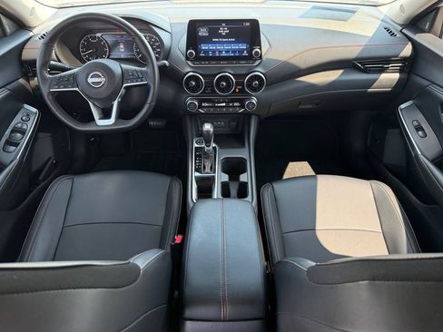 Used 2025 Nissan Sentra SR w/ SR Premium Package FWD image 12