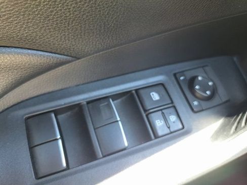 Used 2020 Toyota RAV4 XLE Premium AWD/4WD image 29