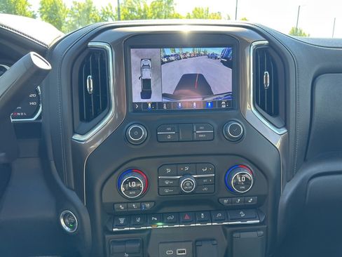 Used 2022 Chevrolet Silverado 3500 High Country w/ Z71 Off-Road Package image 17