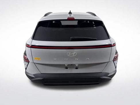 Certified 2024 Hyundai Kona SEL w/ Convenience Package FWD image 5