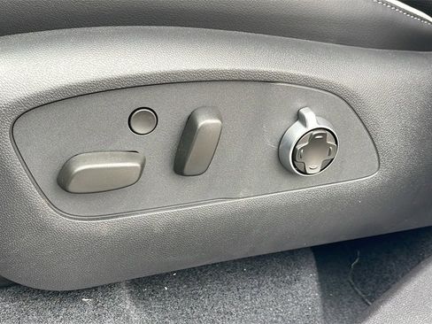 New 2026 Buick Enclave Avenir w/ Super Cruise Package image 12