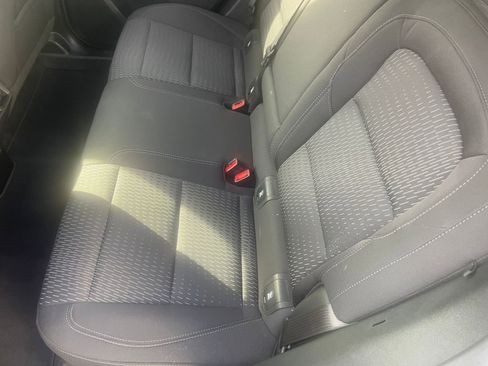 Used 2025 Chevrolet Equinox LT image 36