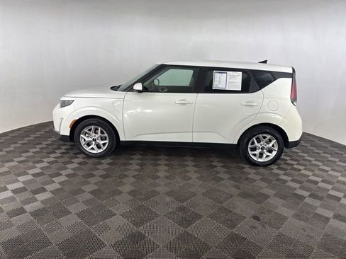 Used 2024 Kia Soul LX w/ Option Group 015 image 10