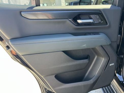 New 2026 GMC Yukon AT4 w/ AT4 Premium Package image 10