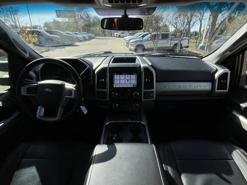 Used 2019 Ford F250 Lariat w/ Lariat Value Package image 10