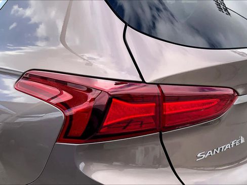 Used 2019 Hyundai Santa Fe FWD image 26